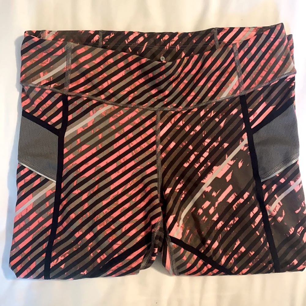 Athleta Radical Stripe Sonar Capri